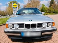 Gebraucht BMW 525 190 PS (139 kW) 1990 Silber Limousine