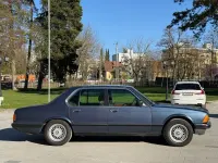 Gebraucht BMW 745 252 PS (185 kW) 1986 Blau Limousine
