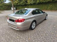 Gebraucht BMW 528 258 PS (189 kW) 2010 Silber Limousine