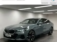 Gebraucht BMW 550e M Sport 489 PS (359 kW) 2025 Cape york grün Limousine