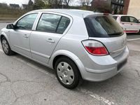 Gebraucht Opel Astra 90 PS (66 kW) 2005 Silber Limousine