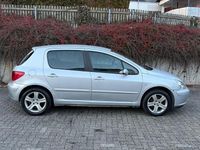 Gebraucht Peugeot 307 110 PS (80 kW) 2004 Silber Limousine
