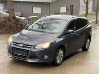 gebraucht Ford Focus Turnier Titanium* NAVI *Automatik* Rückfah