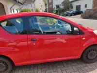 Gebraucht Citroën C1 68 PS (50 kW) 2011 Rot Kleinwagen