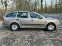 Gebraucht Skoda Octavia 122 PS (89 kW) 2013 Gelb Kombi