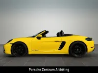Usata Porsche Boxster 400 CV (294 kW) 2023 Giallo Cabrio