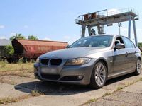 Gebraucht BMW 318 143 PS (105 kW) 2009 Grau Limousine