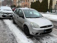 Gebraucht Ford Fiesta 80 PS (58 kW) 2002 Silber Kleinwagen