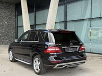 Gebraucht Mercedes ML350 258 PS (189 kW) 2015 Schwarz SUV