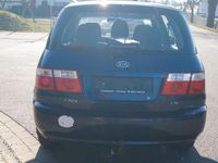 Gebraucht Kia Carens LX 140 PS (102 kW) 2006 Blau Van / Kleinbus