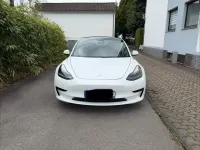Käytetty Tesla Model 3 Standard Range Plus 225 kW (306 HP) 2021 Valkoinen Sedan