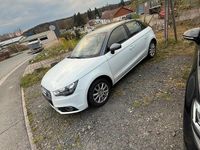 Gebraucht Audi A1 101 PS (74 kW) 2012 Weiß Kleinwagen