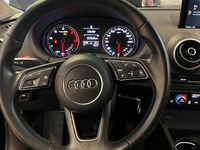 Gebraucht Audi A3 Comfort 116 PS (85 kW) 2017 Blau Kleinwagen