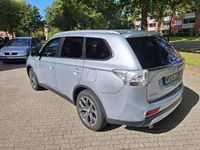 Gebraucht Mitsubishi Outlander Intense 150 PS (110 kW) 2013 Silber SUV