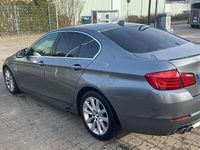 Gebraucht BMW 520 184 PS (135 kW) 2012 Grau Limousine