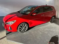 Gebraucht Hyundai i30 Premium 140 PS (102 kW) 2017 Rot Limousine