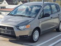 Gebraucht Mitsubishi Colt Inform 75 PS (55 kW) 2009 Gold Kleinwagen