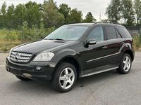 Gebraucht Mercedes ML320 224 PS (164 kW) 2007 Schwarz SUV