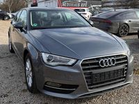 Gebraucht Audi A3 Attraction 125 PS (91 kW) 2016 Monsungrau metallic Kleinwagen