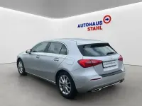 Gebraucht Mercedes A200 Progressive 163 PS (119 kW) 2019 Silber Limousine