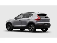 Neu Volvo XC40 Plus 197 PS (144 kW) 2026 Silber SUV