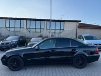 Gebraucht Mercedes E220 150 PS (110 kW) 2004 Schwarz Limousine