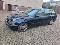 Gebraucht BMW 525 192 PS (141 kW) 2000 Blau Kombi