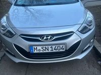 Gebraucht Hyundai i40 Premium 177 PS (130 kW) 2012 Silber Kombi