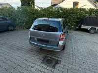 Gebraucht Opel Astra 101 PS (74 kW) 2007 Silber Kombi
