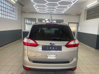 Gebraucht Ford Grand C-Max Titanium 125 PS (91 kW) 2017 Silber Van / Kleinbus