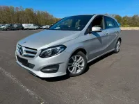 Gebraucht Mercedes B200 Urban 136 PS (100 kW) 2016 Silber Kleinwagen