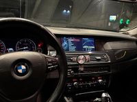 Gebraucht BMW 530 258 PS (189 kW) 2013 Weiß Limousine