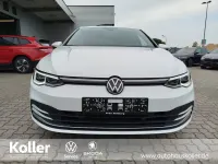 Gebraucht VW Golf VIII Style 150 PS (110 kW) 2024 Weiß Limousine