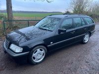 Gebraucht Mercedes C200 102 PS (75 kW) 2000 Schwarz Kombi