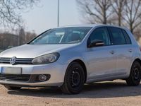 Gebraucht VW Golf VI Style 122 PS (89 kW) 2011 Silber Kleinwagen