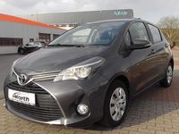 Gebraucht Toyota Yaris 101 PS (74 kW) 2016 Grey metallic Kleinwagen