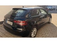Gebraucht Audi A3 Attraction 105 PS (77 kW) 2014 Phantomschwarz Limousine