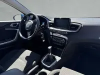 Gebraucht Kia Ceed Edition 7 147 PS (108 kW) 2019 Blau (blue flame metallic) Kleinwagen