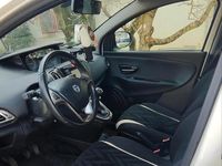 Gebraucht Lancia Ypsilon Silver 69 PS (50 kW) 2016 Weiß Kleinwagen