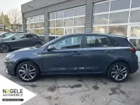 Gebraucht Hyundai i30 Trend 160 PS (117 kW) 2023 Blau Limousine
