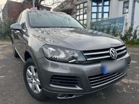 gebraucht VW Touareg 3.0 TDI V6 239PS 2 Hand Scheckheft