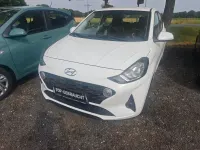 Gebraucht Hyundai i10 Trend 67 PS (49 kW) 2022 Weiß Kleinwagen