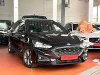 Gebraucht Ford Focus ST-Line X 125 PS (91 kW) 2021 Schwarz Kombi