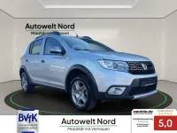 Gebraucht Dacia Sandero Lauréate 90 PS (66 kW) 2019 Highland grey Limousine