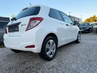 Gebraucht Toyota Yaris Cool 69 PS (50 kW) 2012 Weiß Kleinwagen