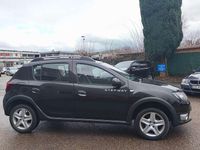 Gebraucht Dacia Sandero Stepway 90 PS (66 kW) 2015 Perlmuttschwarz Kleinwagen