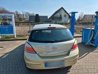 Gebraucht Opel Astra 116 PS (85 kW) 2005 Gold Limousine
