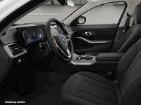 Gebraucht BMW 330e 184 PS (135 kW) 2023 Weiß Kombi