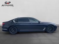 Gebraucht BMW 740 Sport Line 273 PS (200 kW) 2018 Blau Limousine