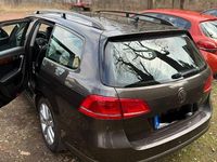 Gebraucht VW Passat Highline 170 PS (125 kW) 2012 Braun Kombi